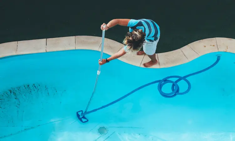 How to Become a Teenage Pool Cleaner